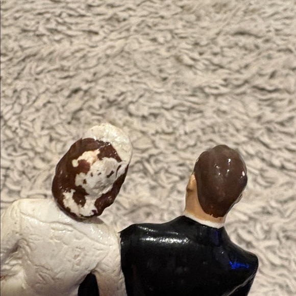 Vintage Elegant Wedding Cake Topper Figurine - Picture 4 of 5